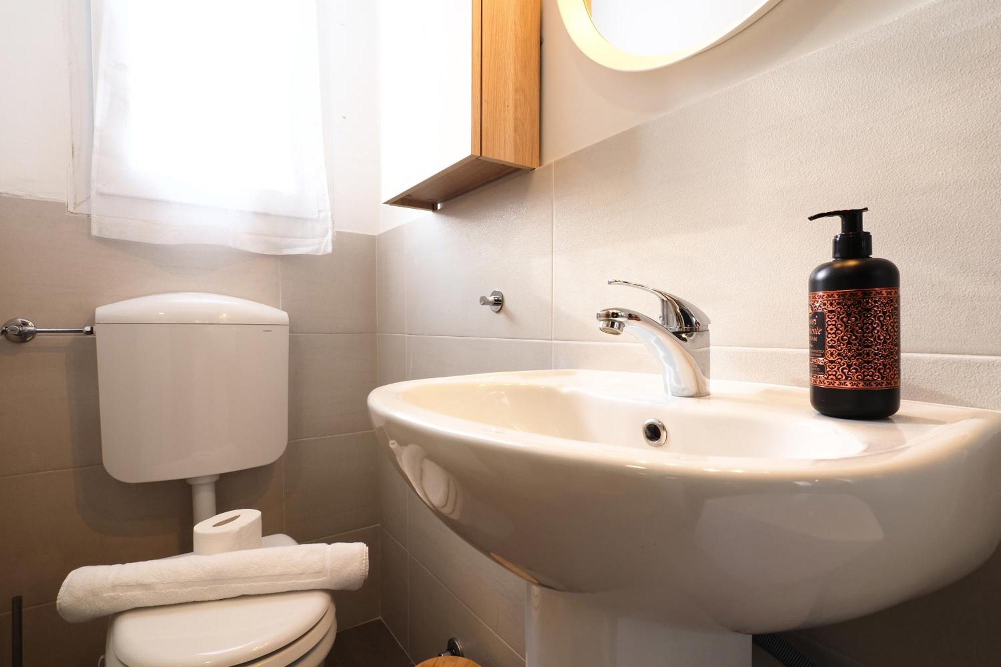 Apartament Primopiano - Meda 51 Mediolan Zewnętrze zdjęcie